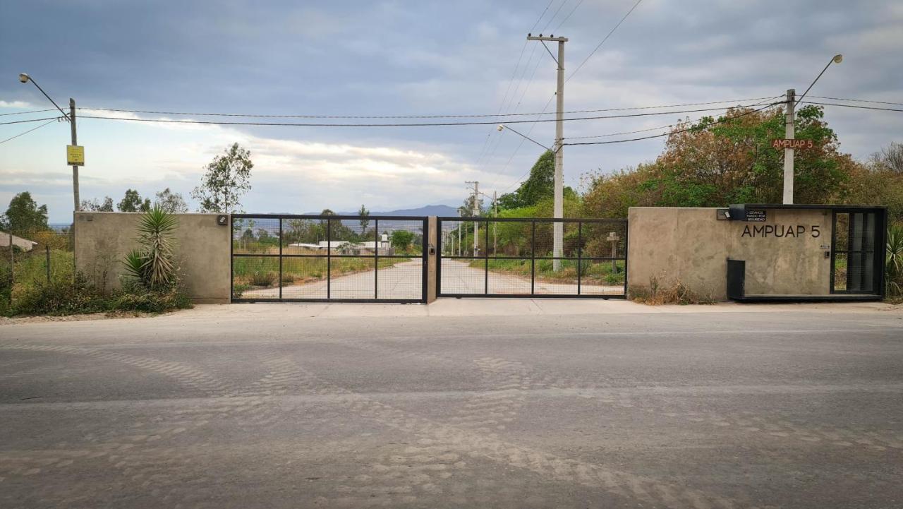 Casa D, Moderna De 2 Con Jardin En Barrio De Profesionales Holiday home *