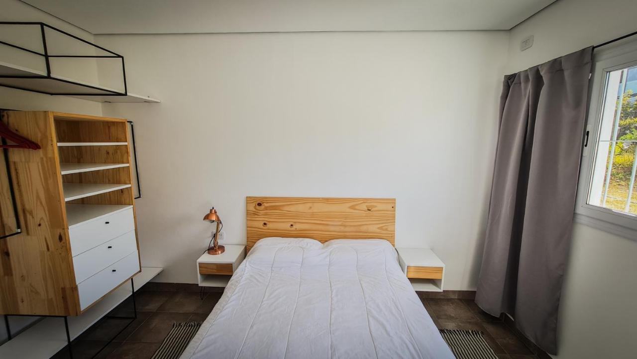 Casa D, Moderna De 2 Con Jardin En Barrio De Profesionales